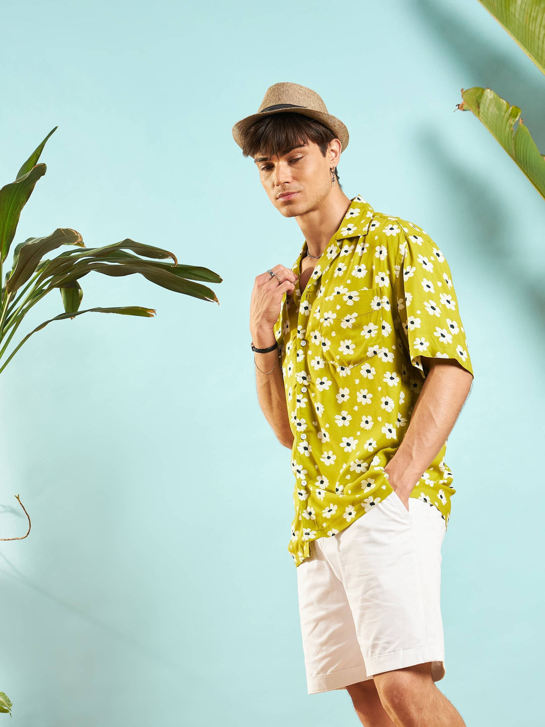 Men Green &amp; White Floral Relax Fit Shirt