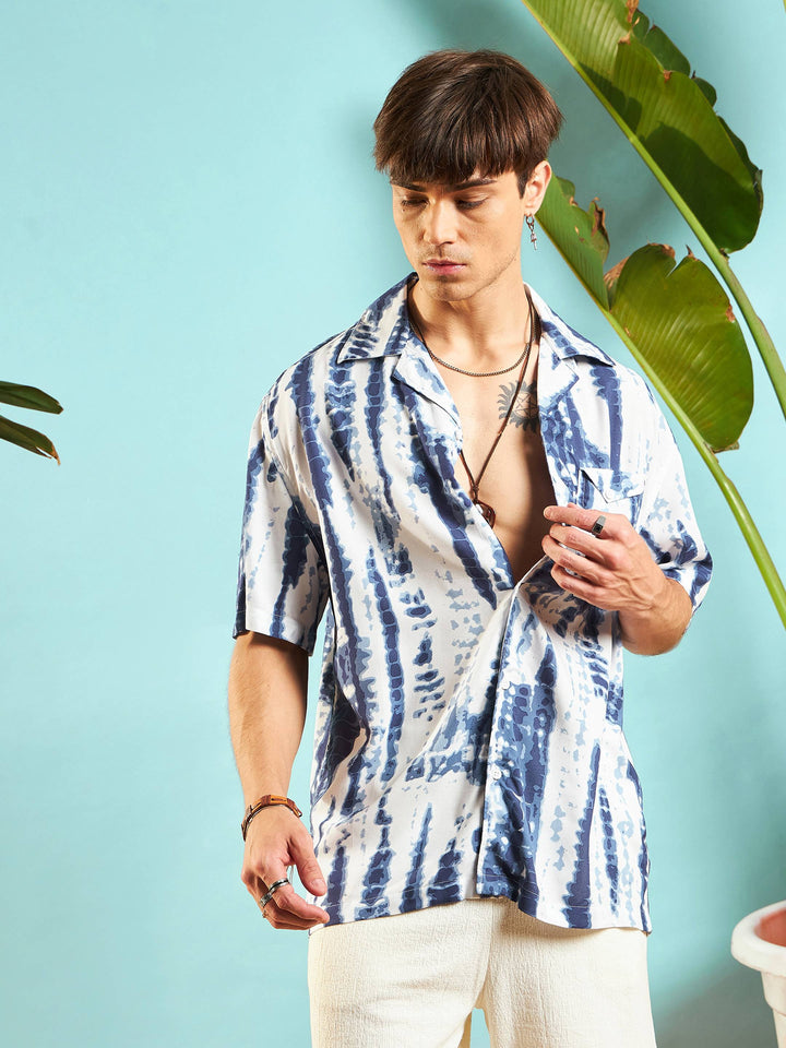 Men White &amp; Blue Tie Dye Relax Fit Shirt