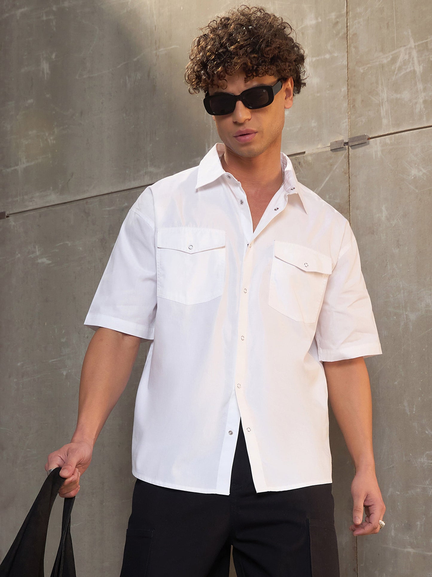 Men White Poplin Front Pocket Relax Fit Shirt