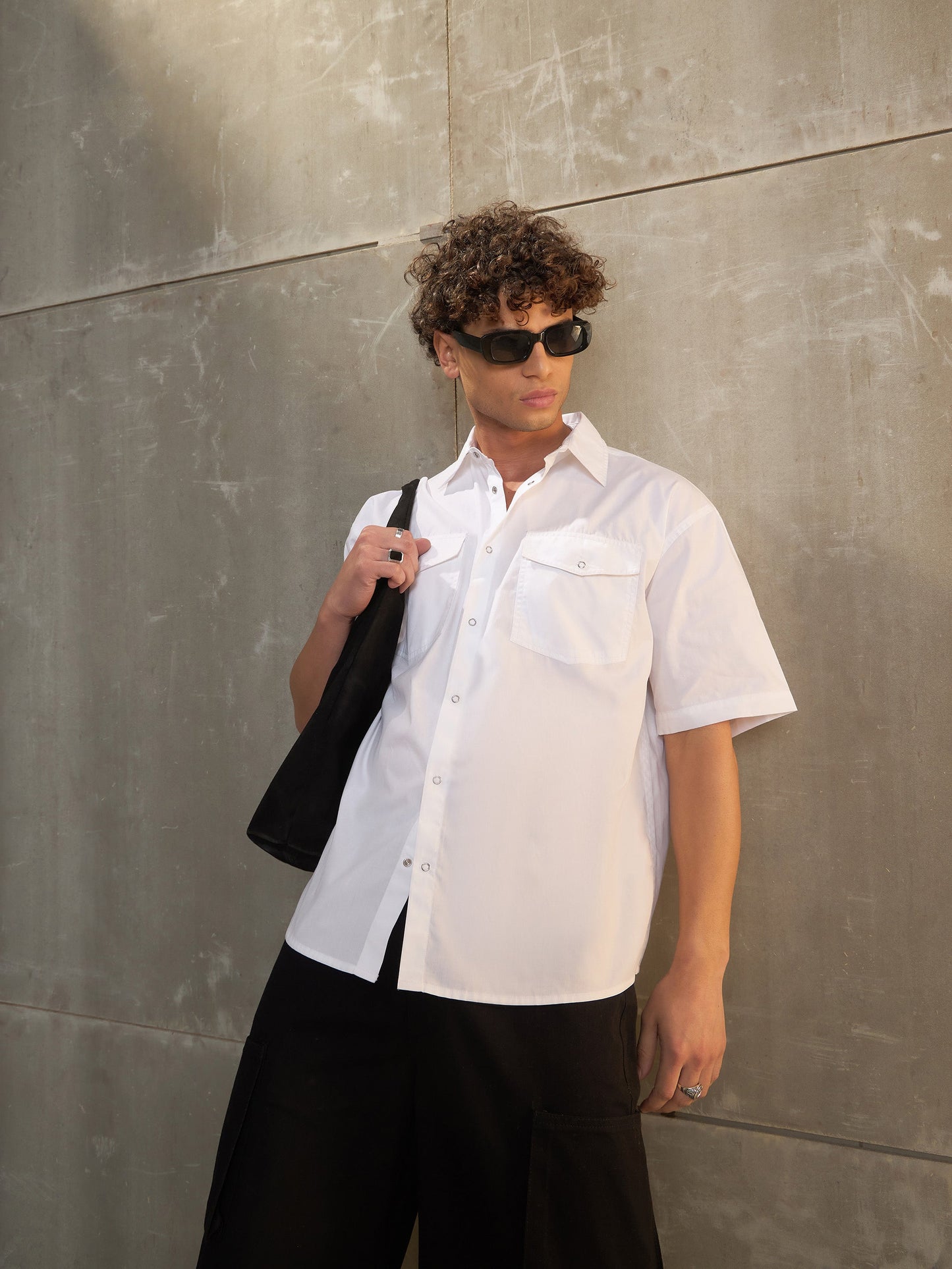 Men White Poplin Front Pocket Relax Fit Shirt