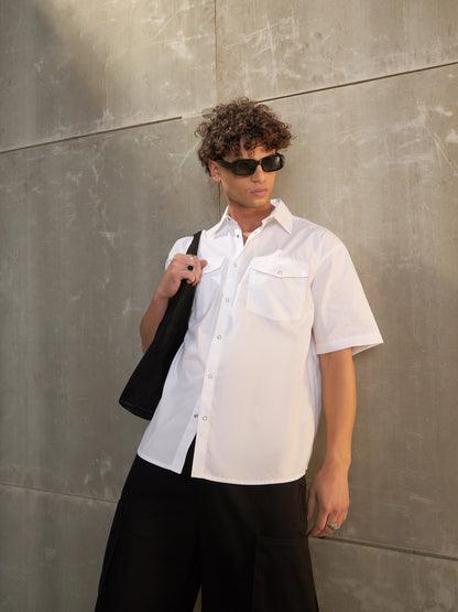 Men White Poplin Front Pocket Relax Fit Shirt