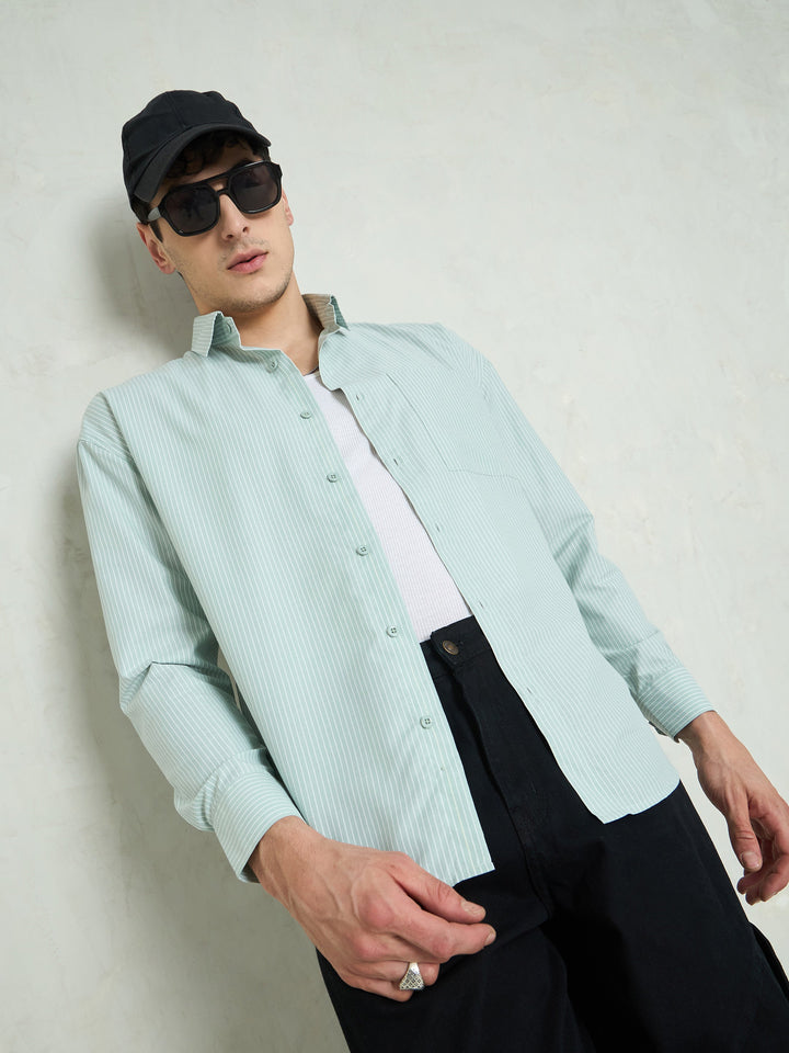 Men Green &amp; White Stripes Basic Relax Fit Shirt