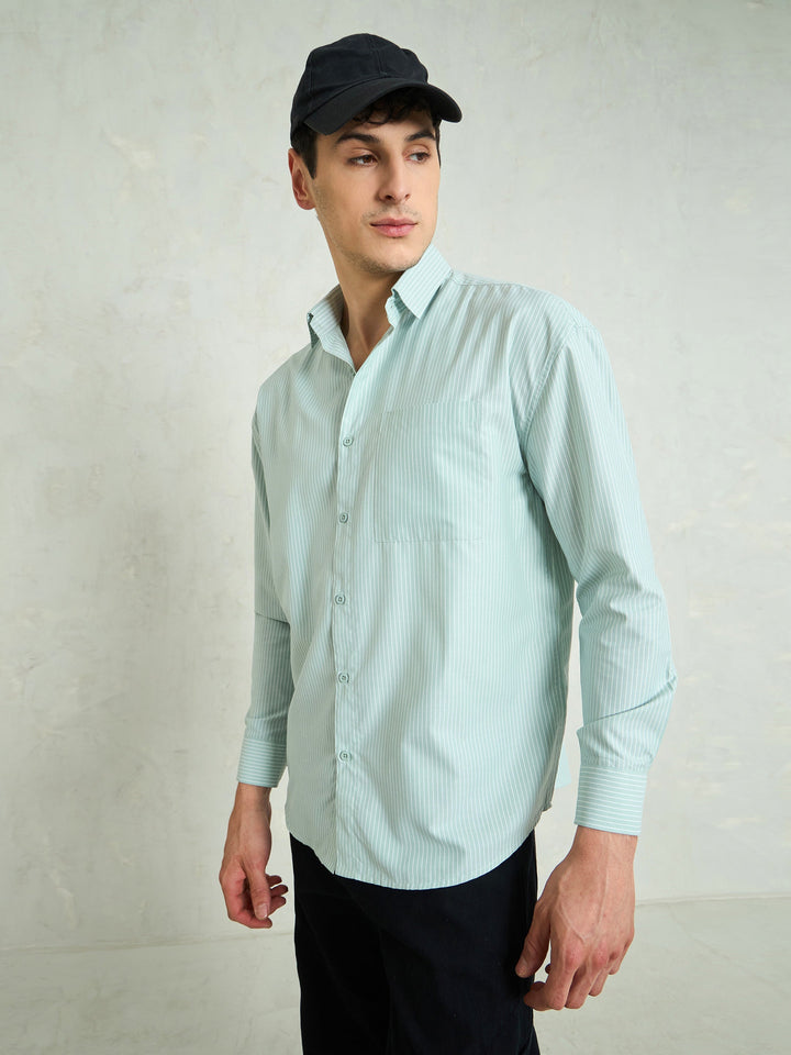 Men Green &amp; White Stripes Basic Relax Fit Shirt