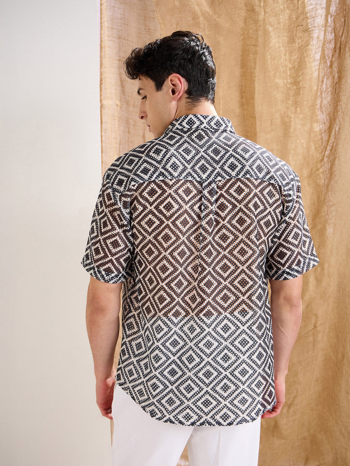Men Black &amp; White Geometric Print Crochet Shirt