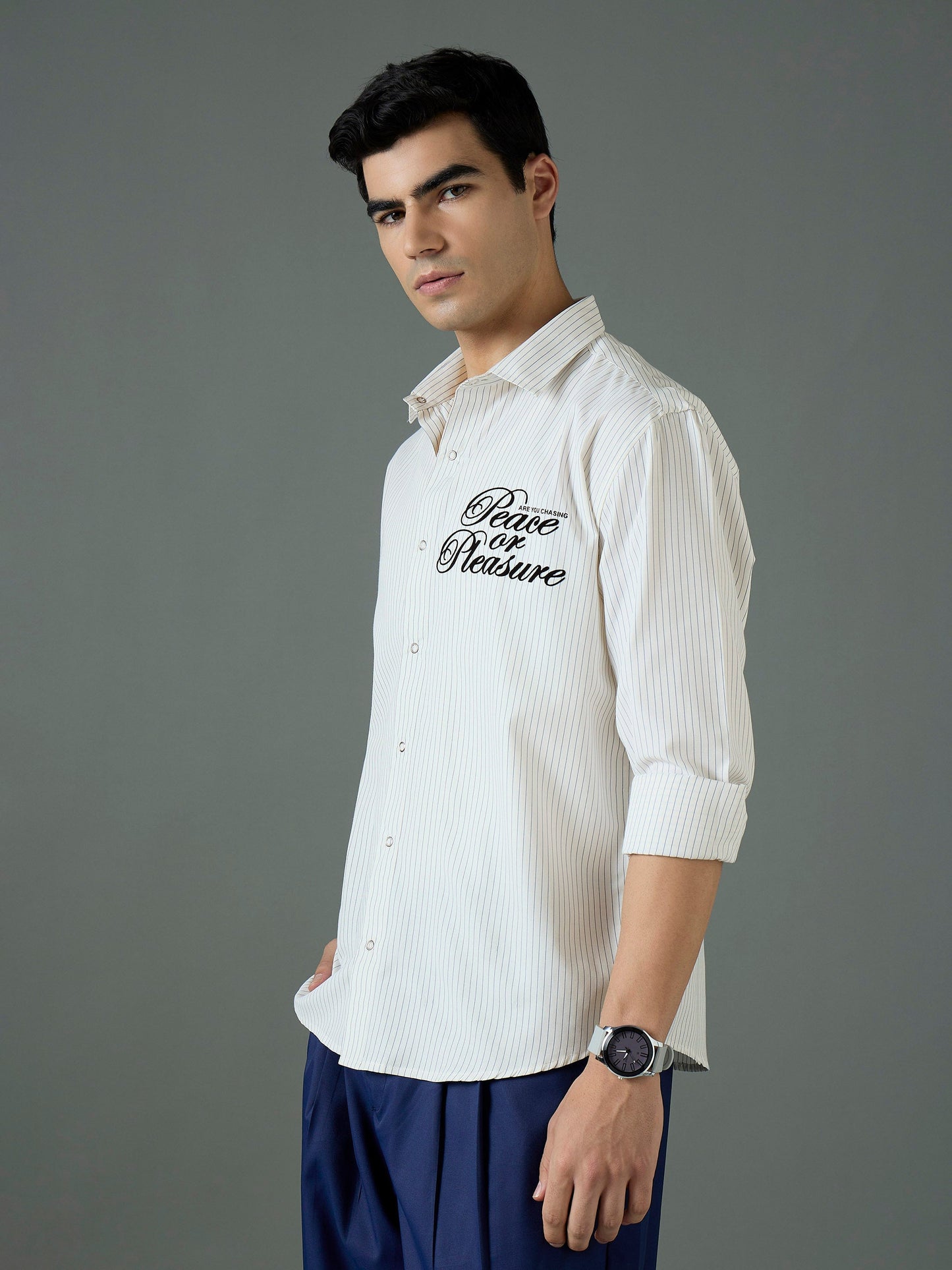 Men White & Blue PEACE OR PLEASURE Relax Fit Shirt