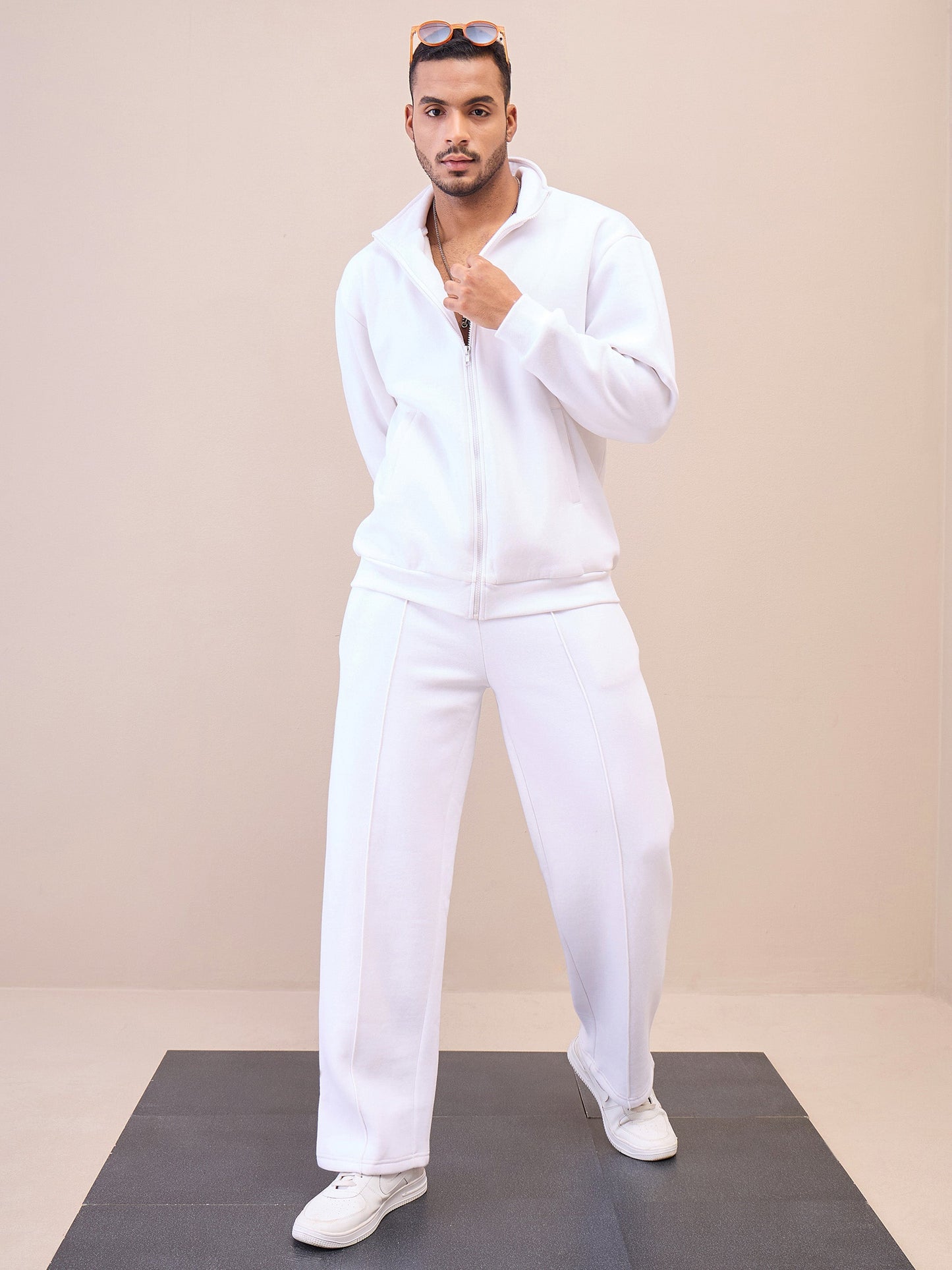 Men White Front Zipper Oversize Sweatshirt With Sweatpants