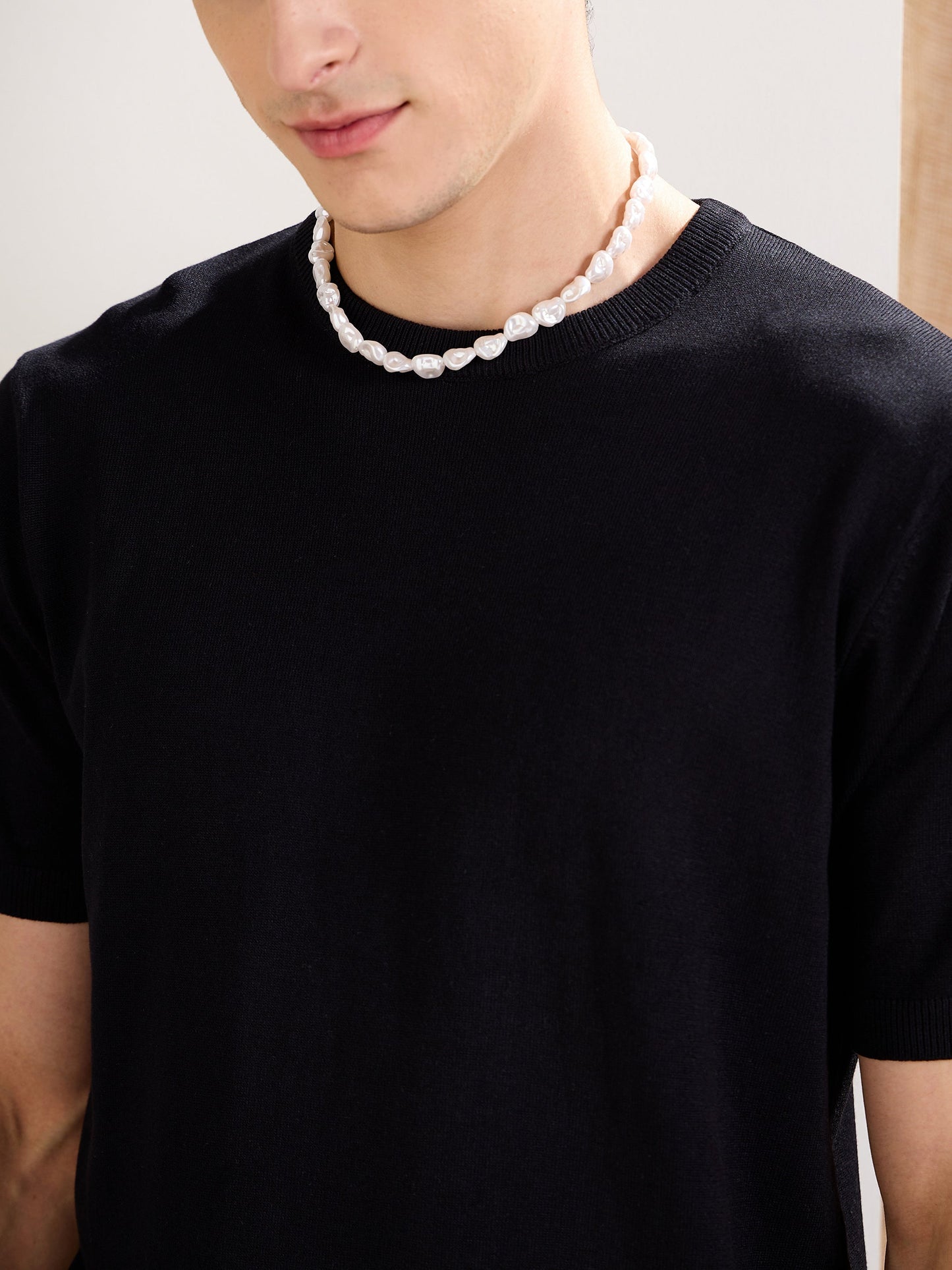 Men Black Premium Loose-Knit T-Shirt