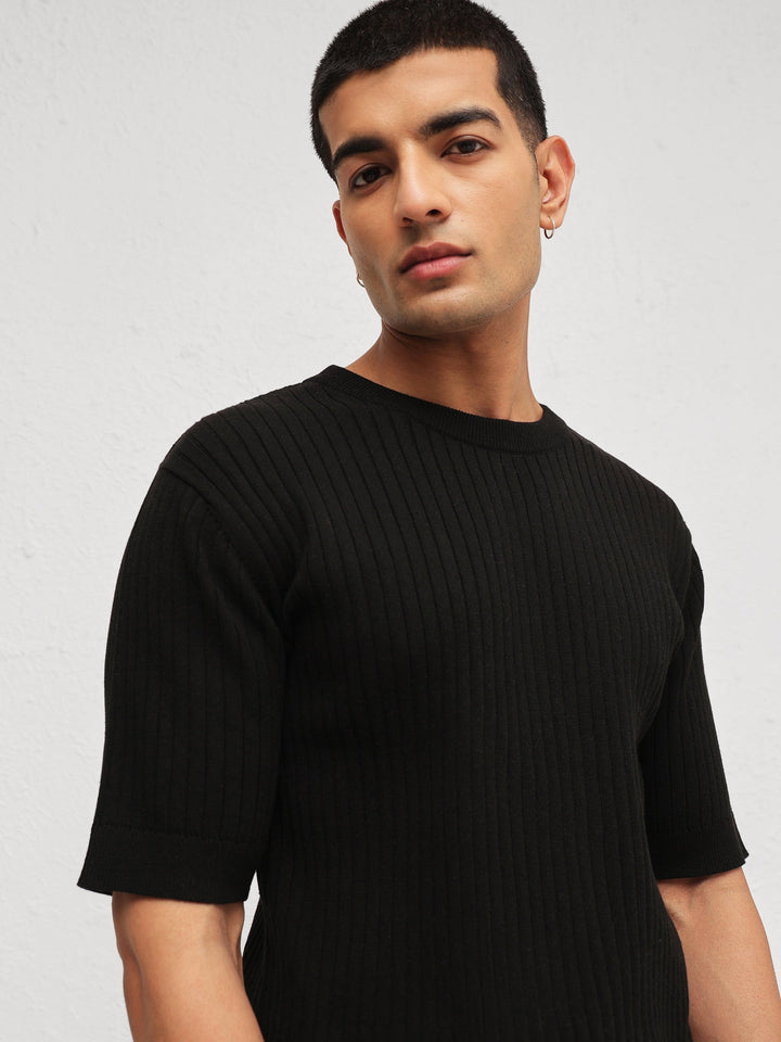 Men Black Relax Fit Round Neck T-Shirt