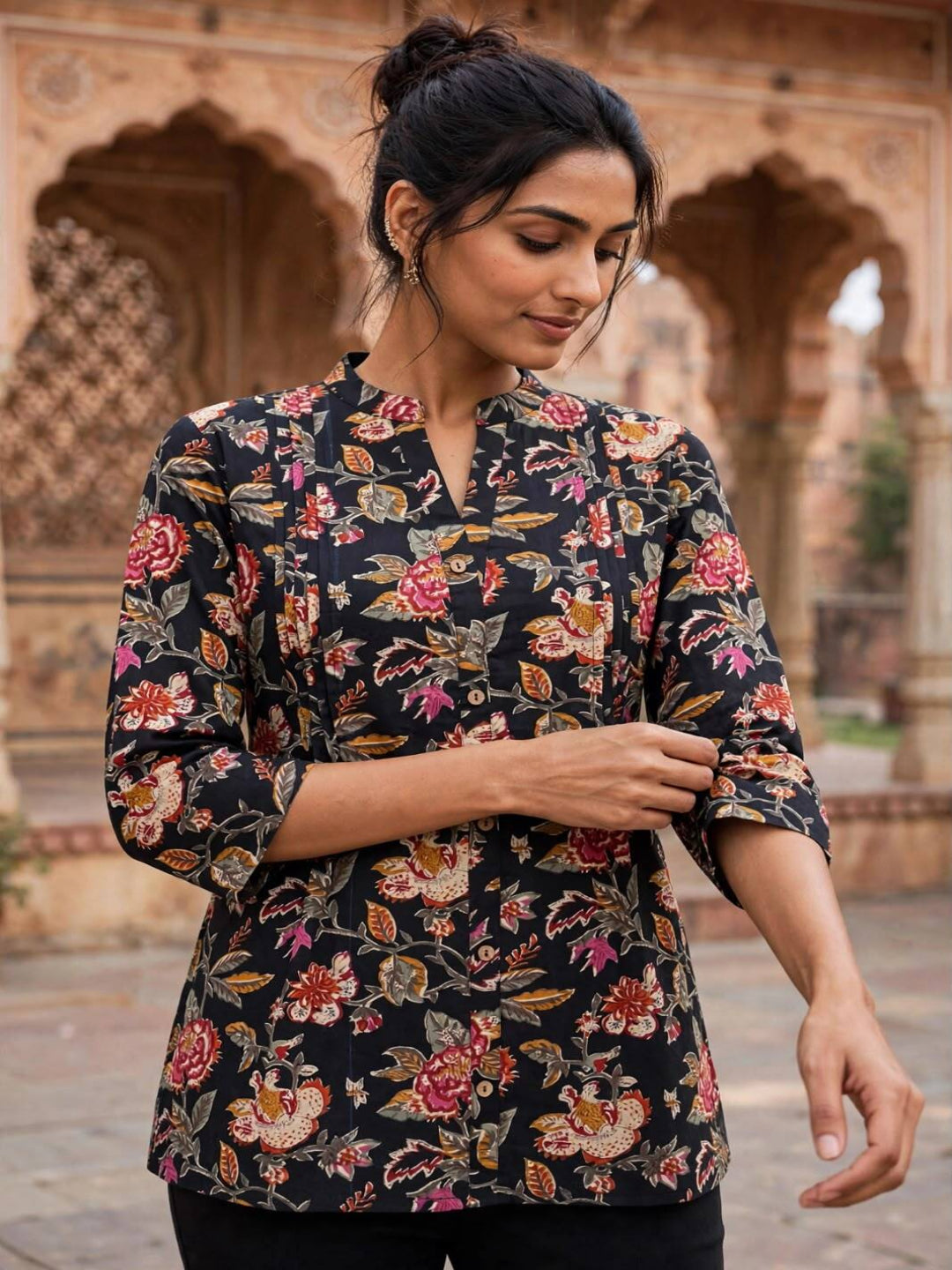 Floral Printed Cotton Pintuck Hip Length Top