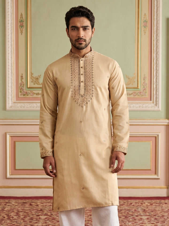 Men’S Silk Blend Embroidered Kurta
