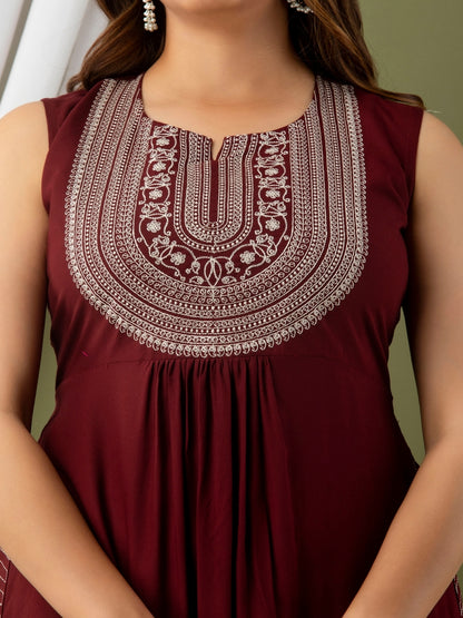 Rayon Calf Length Embroidered Straight Sleeveless Round Neck Kurta