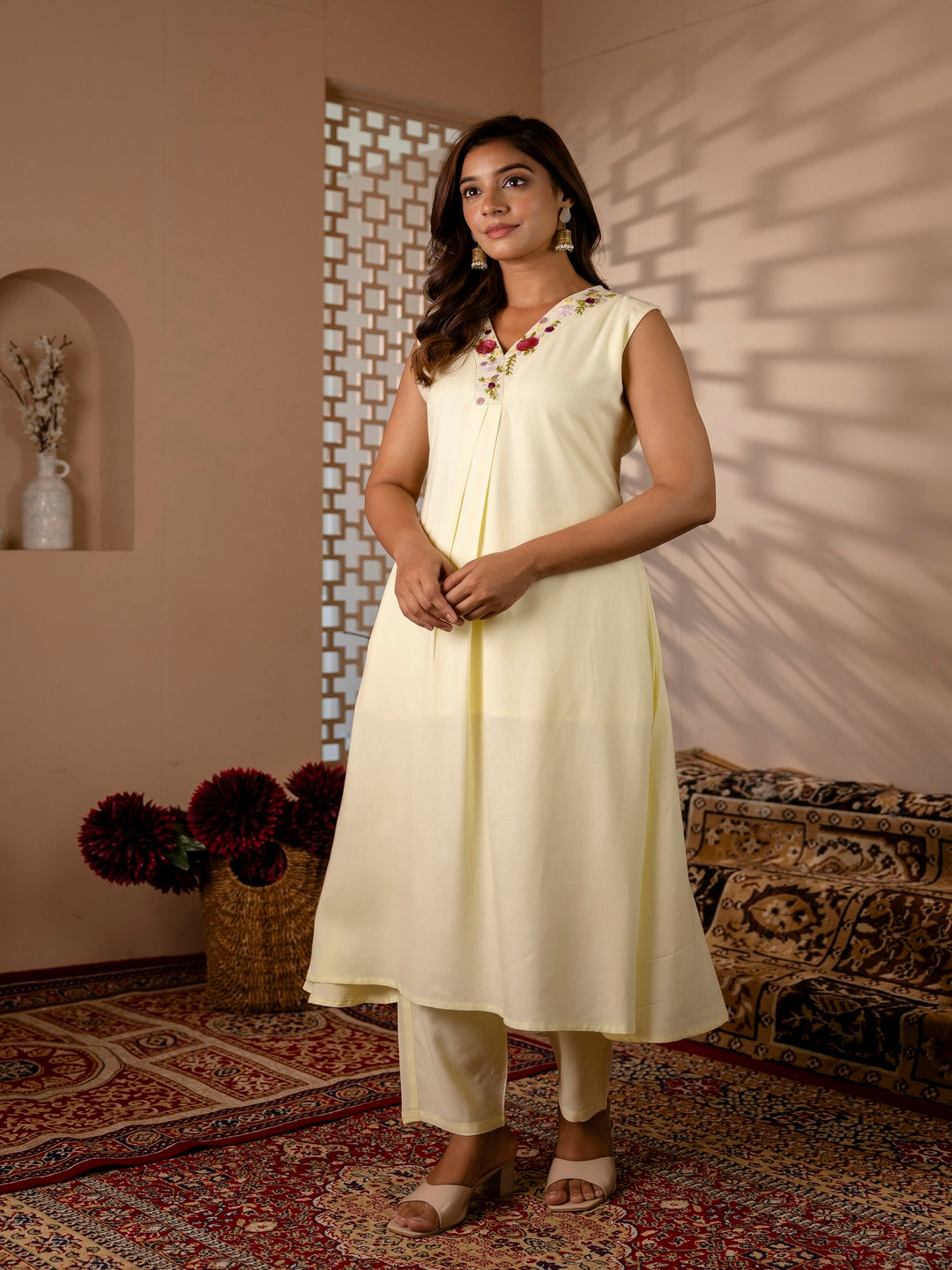 Hand Embroidery Kurta with Palazzo (OFFWHITE)