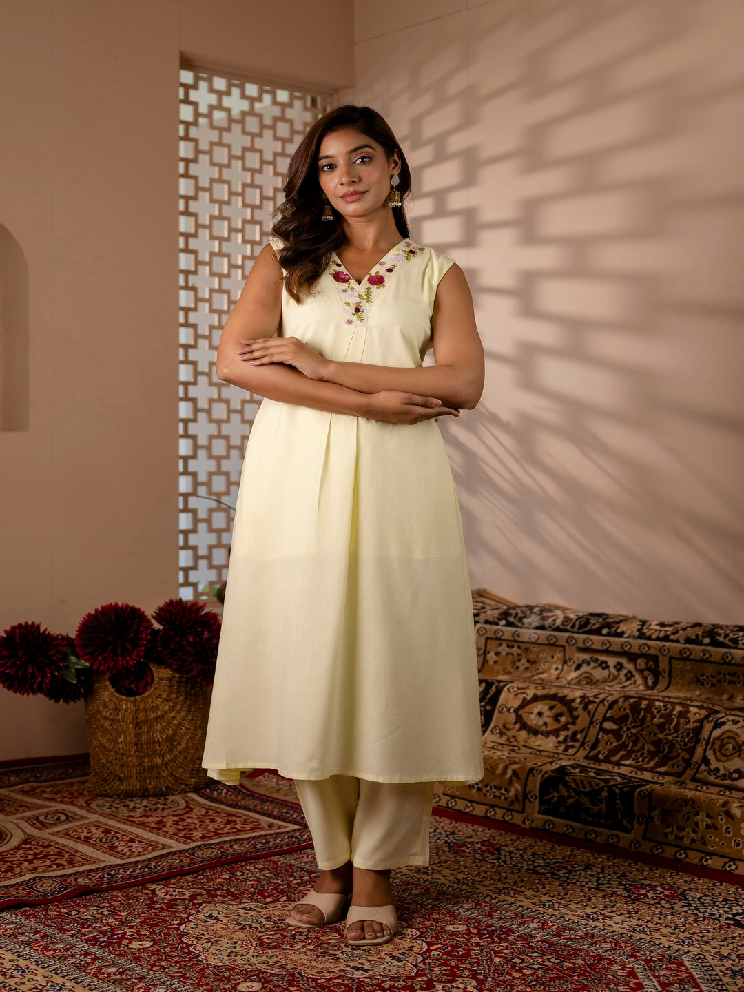 Hand Embroidery Kurta with Palazzo (OFFWHITE)