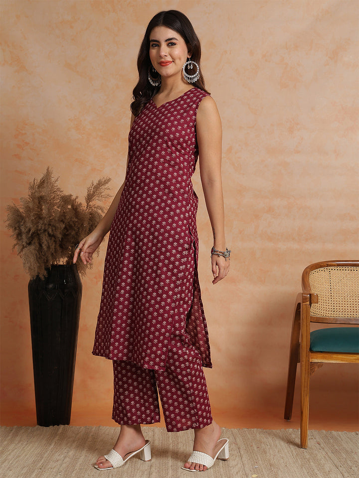 Floral Printed Sleevless Kurta With Palazzos