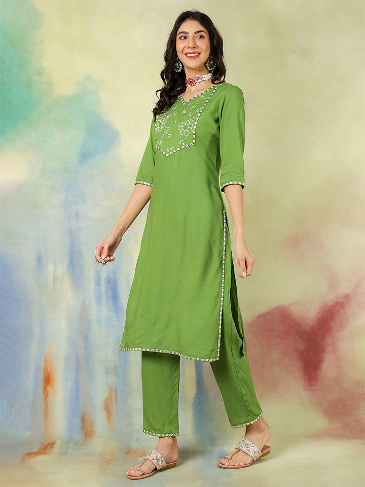 Rayon Embroidery Kurta &amp; Pant Set