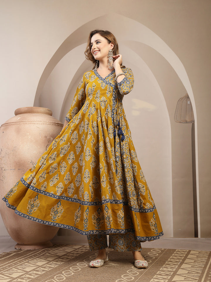 Printed Cotton Blend Anarkali Kurta Set With Dupatta