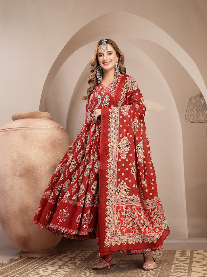 Printed Cotton Blend Anarkali Kurta Set With Dupatta