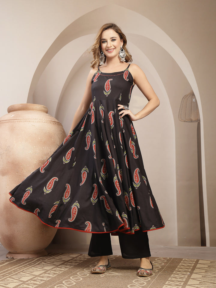 Solid Cotton Blend Anarkali Kurta Set With Dupatta