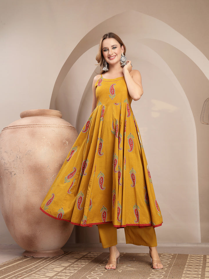 Solid Cotton Blend Anarkali Kurta Set With Dupatta