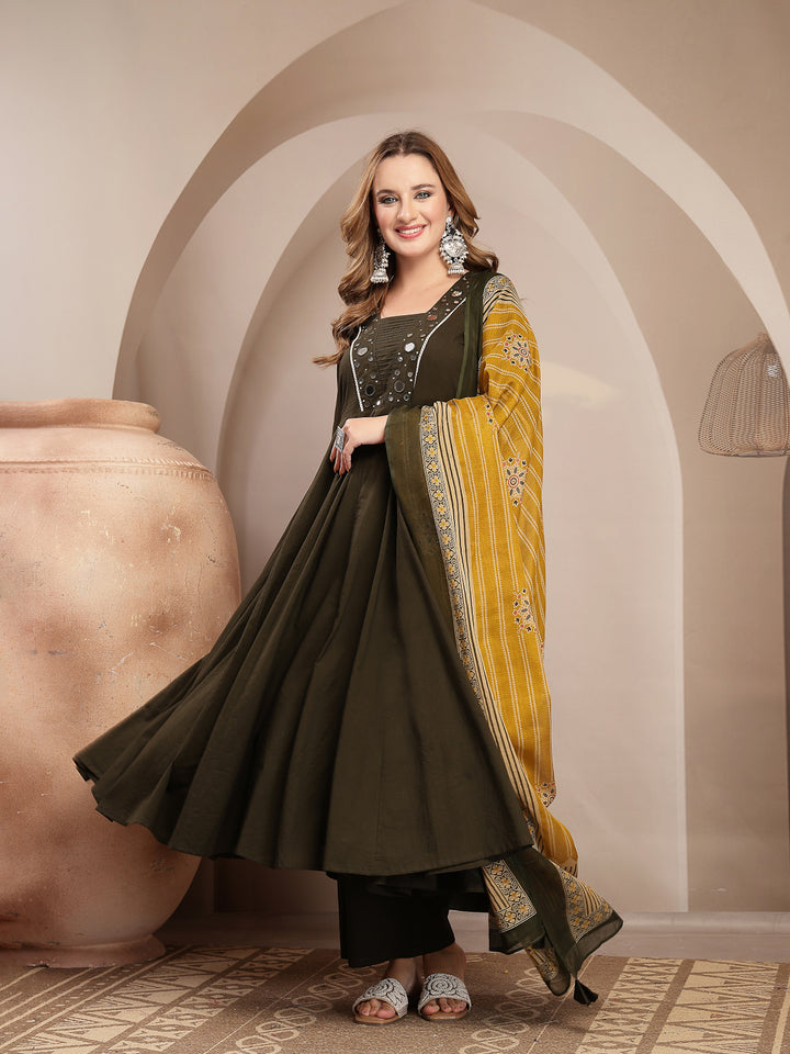 Solid Cotton Blend Anarkali Kurta Set With Dupatta