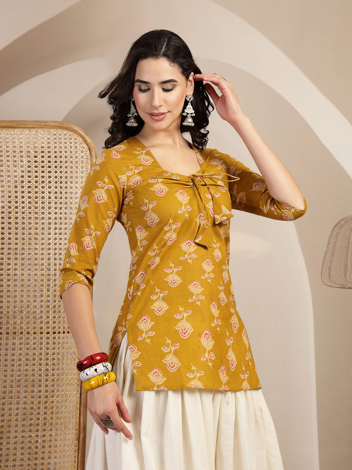 Printed Tie-Up Neck Top