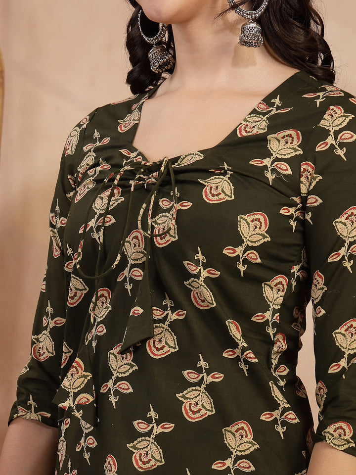 Printed Tie-Up Neck Top