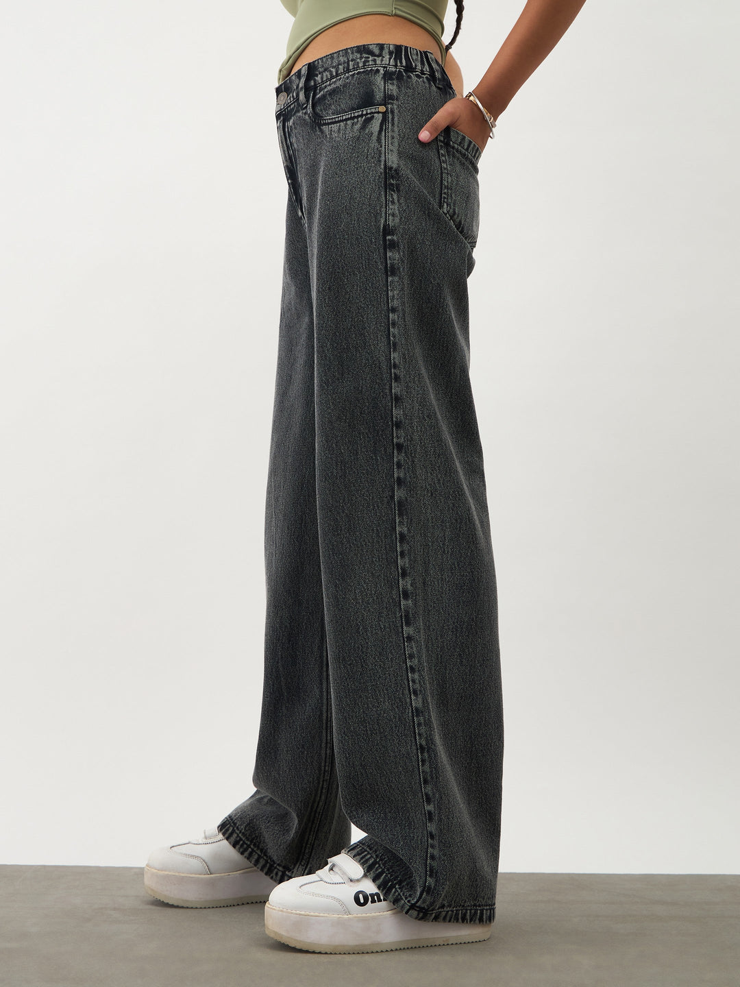 Girls Black Washed Ankle Length Jeans