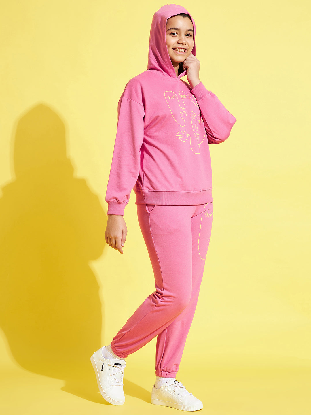Girls Pink Face Print Hoodie With Joggers