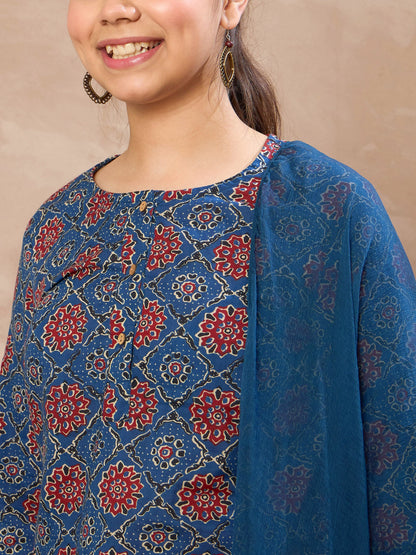 Girls Blue Floral Kurta With Pants & Dupatta
