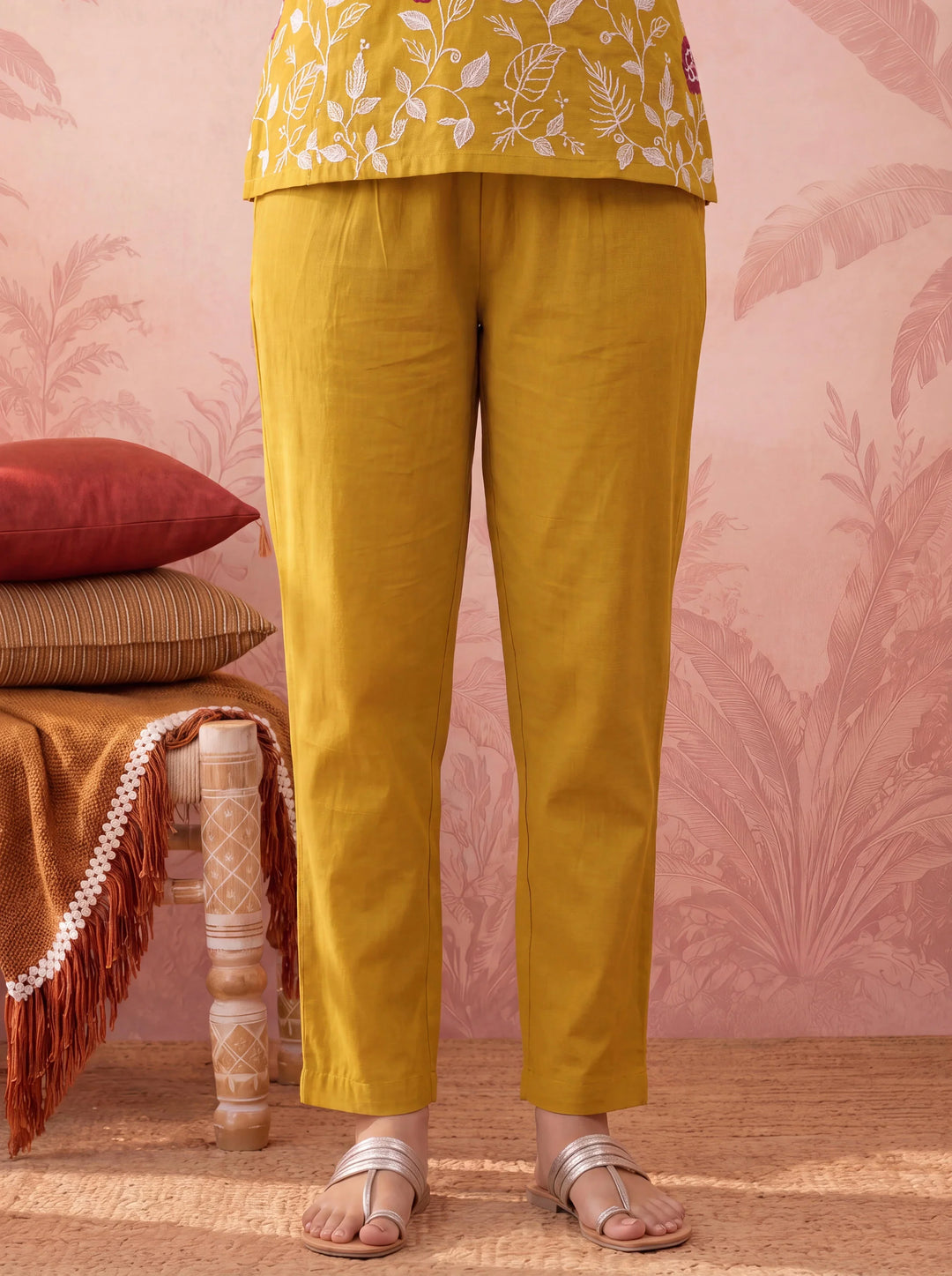 Straight Chanderi Silk Thared Work Kurta Trouser Dupatta Set