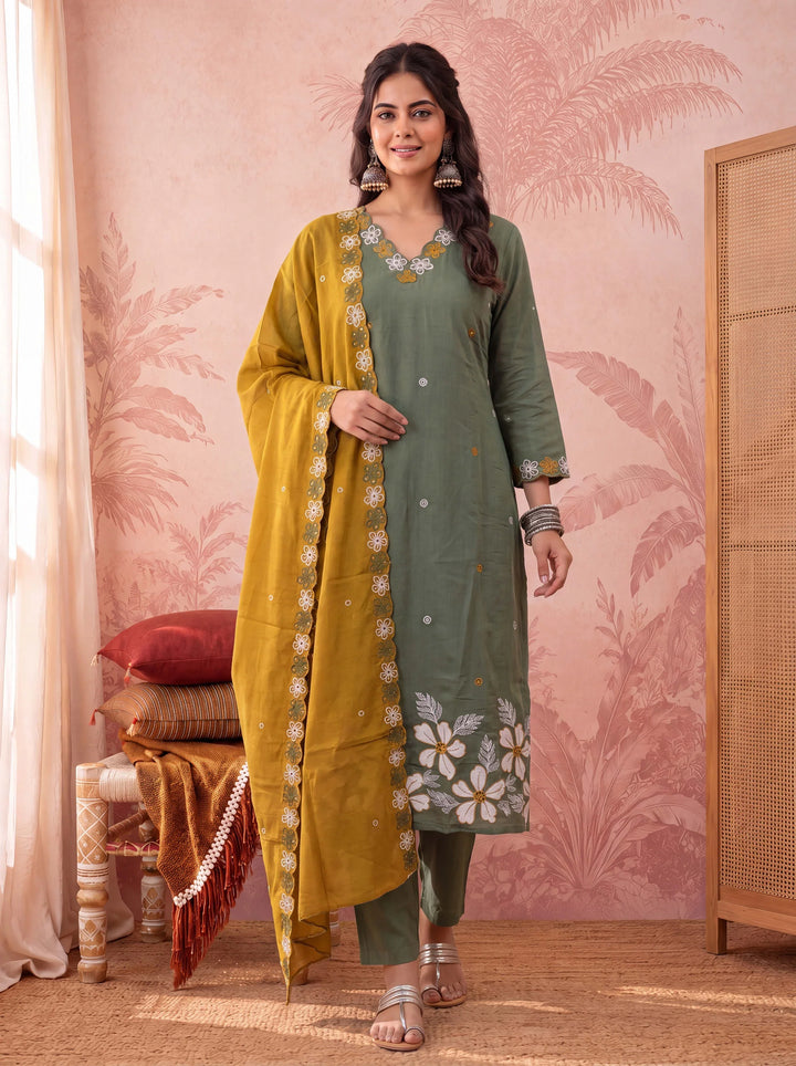 Straight Chanderi Silk Thared Work Kurta Trouser Dupatta Set