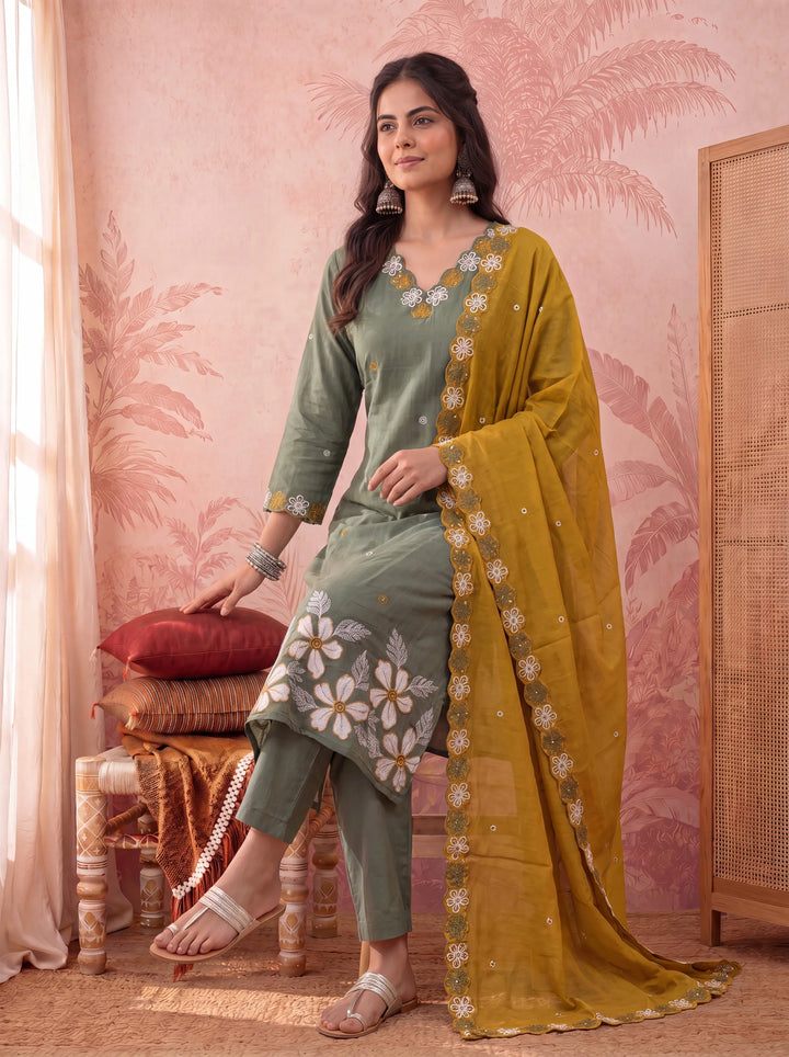 Straight Chanderi Silk Thared Work Kurta Trouser Dupatta Set