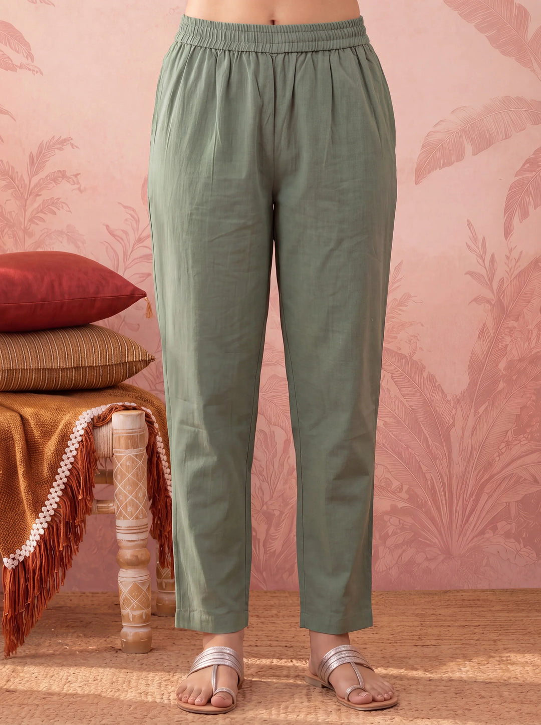 Straight Chanderi Silk Thared Work Kurta Trouser Dupatta Set