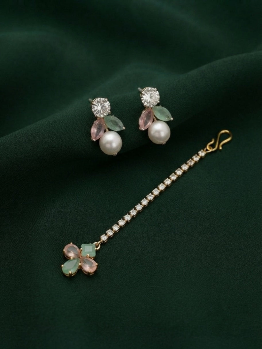 Mang Tikka & Earrings Combo Set For Women