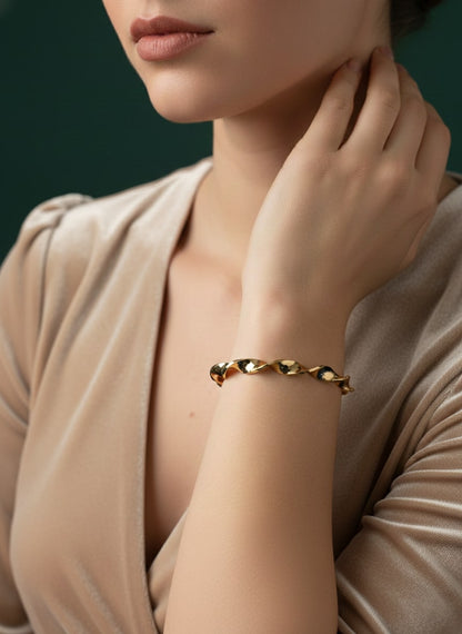 Designer Trending Fancy Bracelet