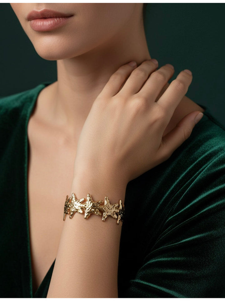 Fancy Textured Star Shaped Bracelet