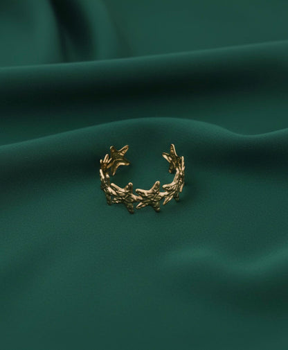 Fancy Textured Star Shaped Bracelet