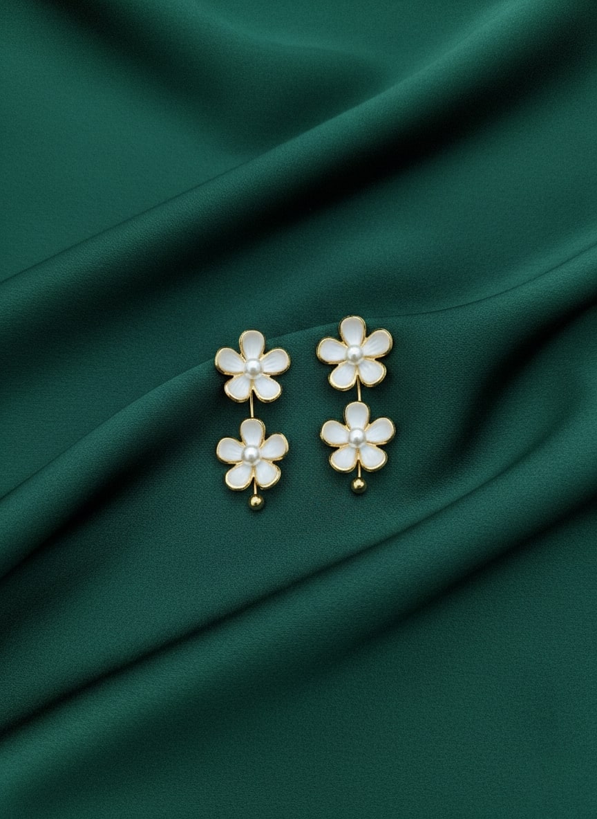 White &amp; Golden Flower Earrings