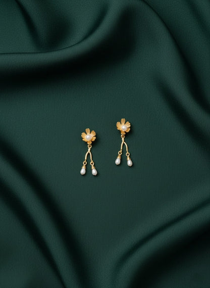 Flower studed with tassels
