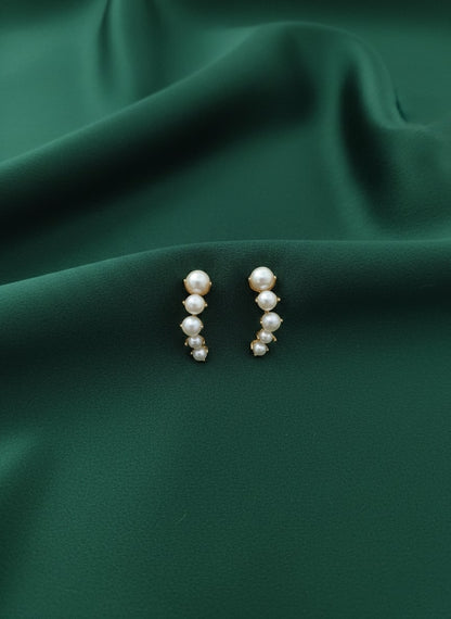 Beautiful Pearl Drop Earring