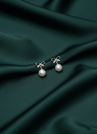 Trendy Bow With Beautiful Pearl Earrings