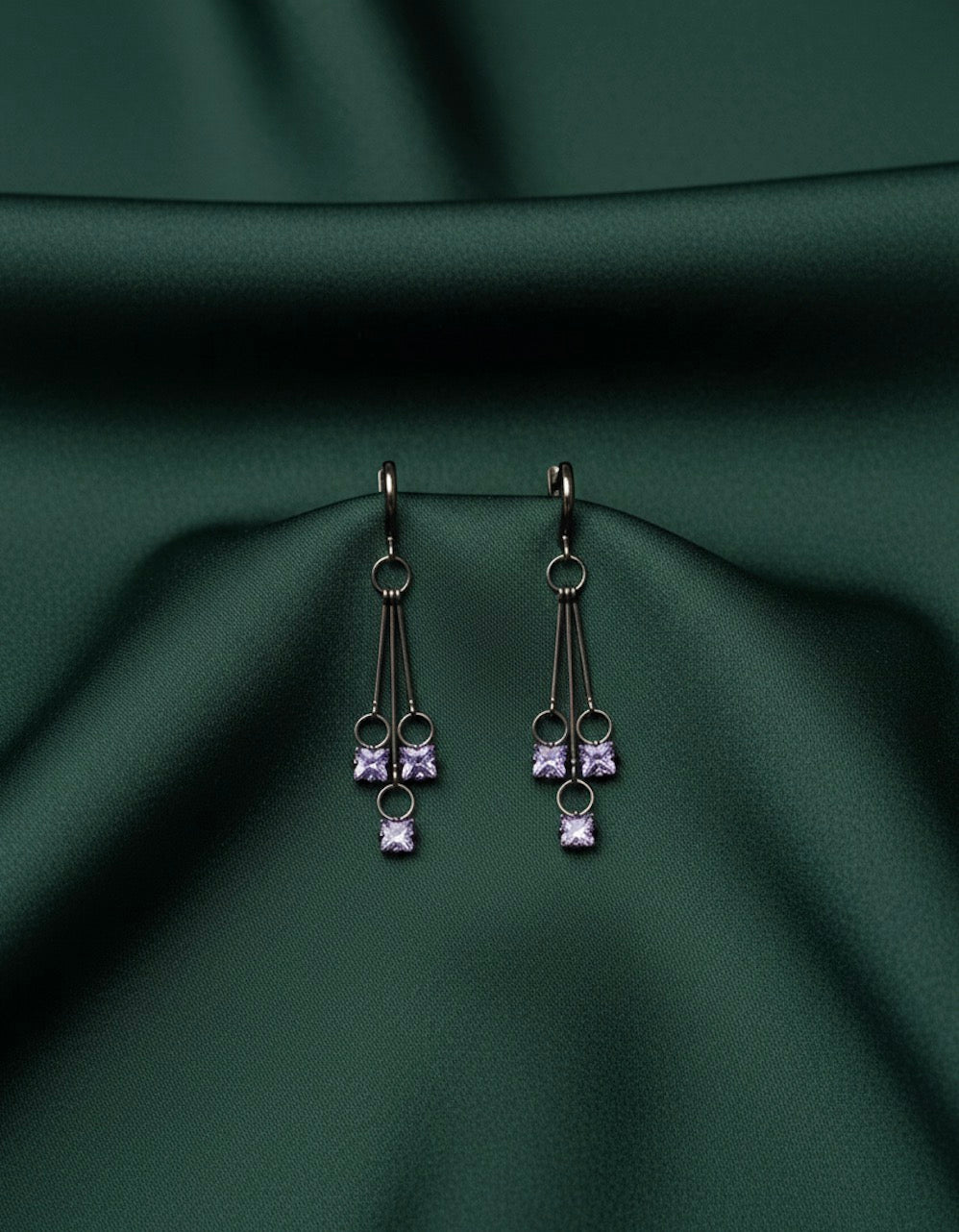 Black Color Taseels With Diamond