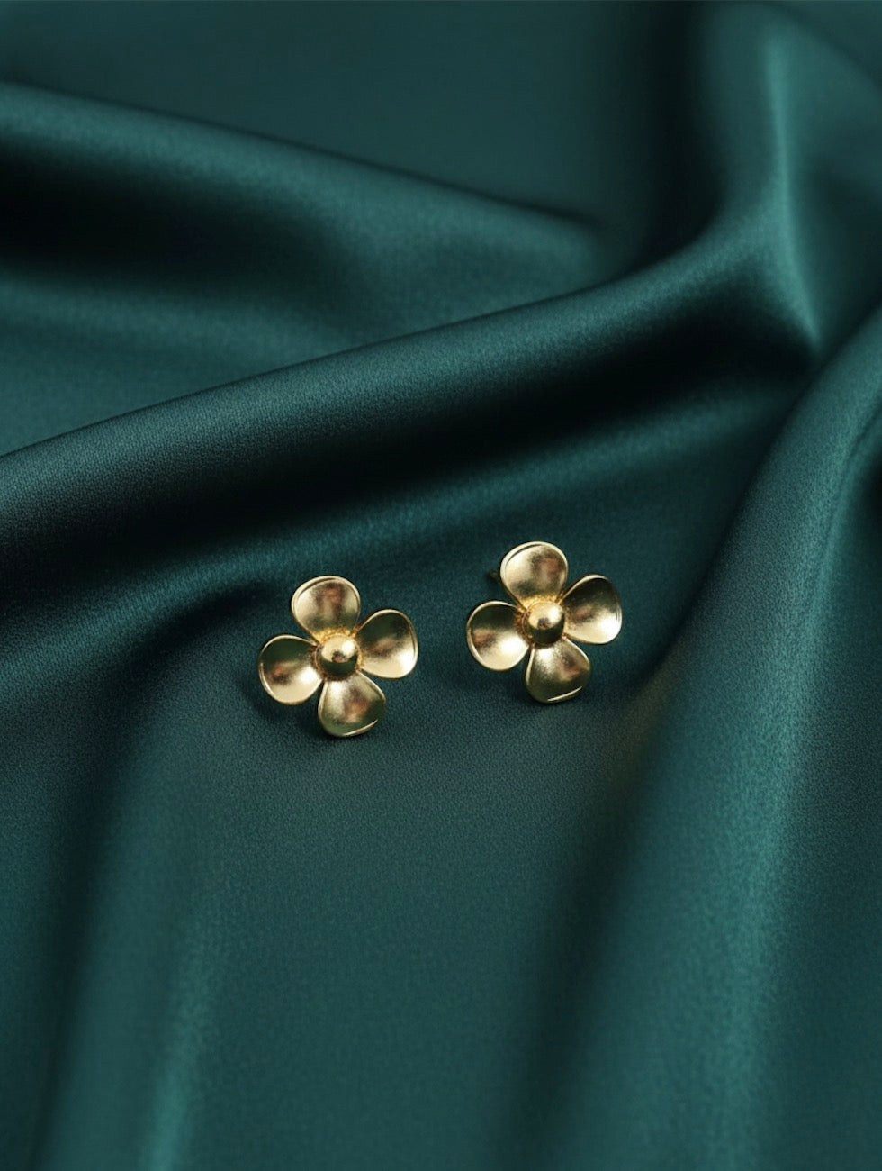 Beautiful Flower shaped Earrings