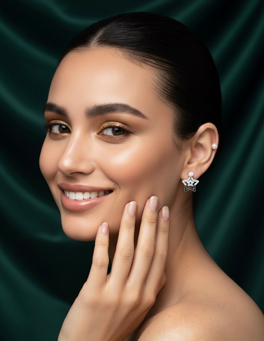 Pack of 2 Star &amp; Pearl Mini Studs