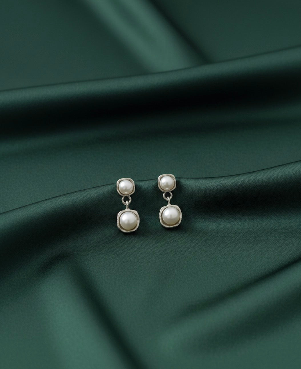 Pearl drop Earrings