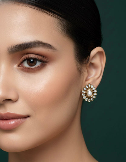 Women Pearl Kundan Earing Studs
