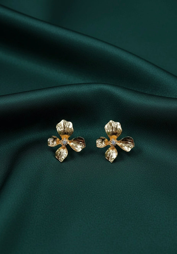 Fancy Stylish Flower Studs