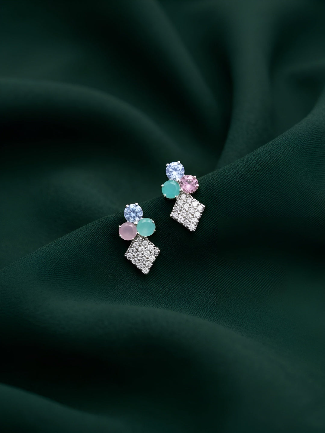 Artificicial diamond earrings