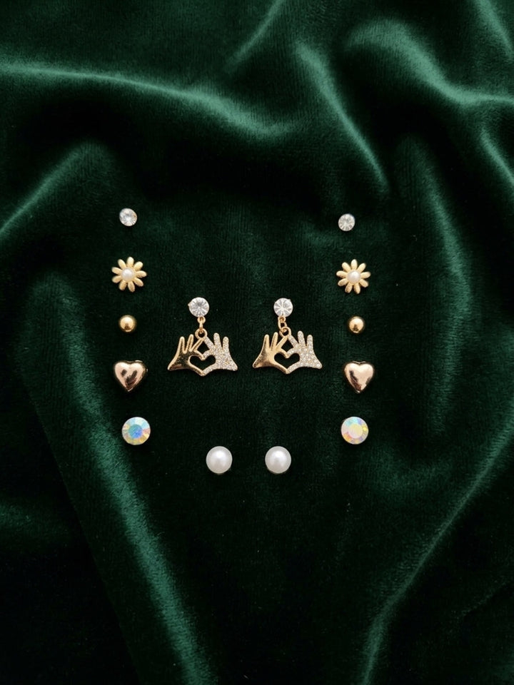 Pack Of 7 Unique-Design Mini Studs