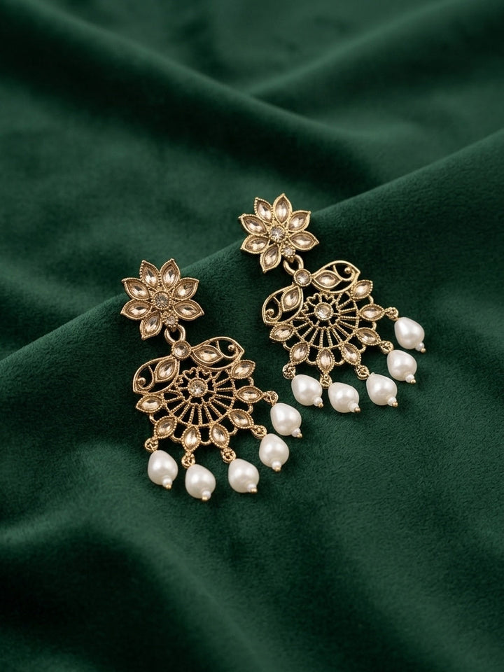 Gold Plated Fancy Kundan &amp; Beaded Earrings